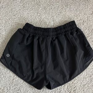 Lululemon Hotty hot shorts